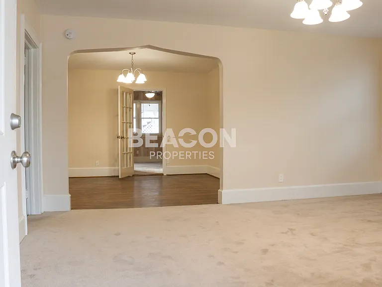 420 S 19th St — Photo 5