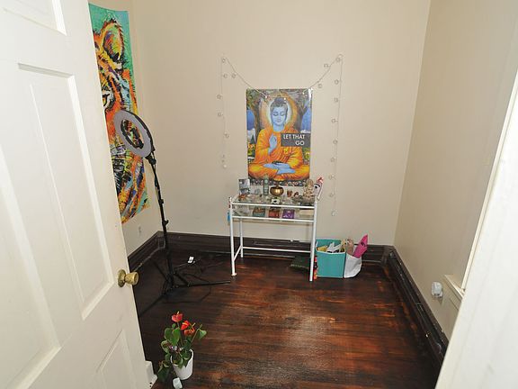 5th image of 503 Yates St Floor 2