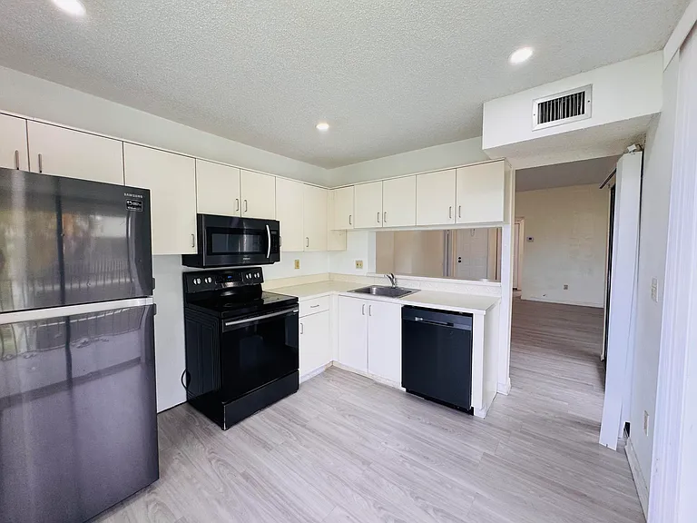 1149 Independence Trl #L — Photo 2