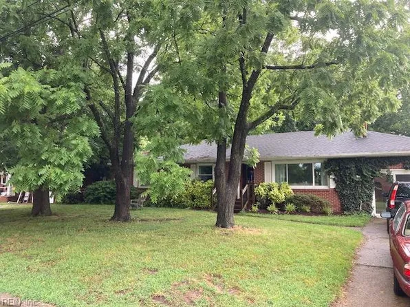 2440 Smith Ave, Chesapeake, VA 23325