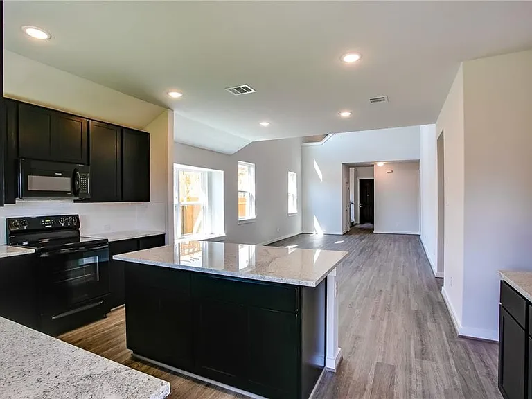 603 Pheasant Hill Ln — Photo 10