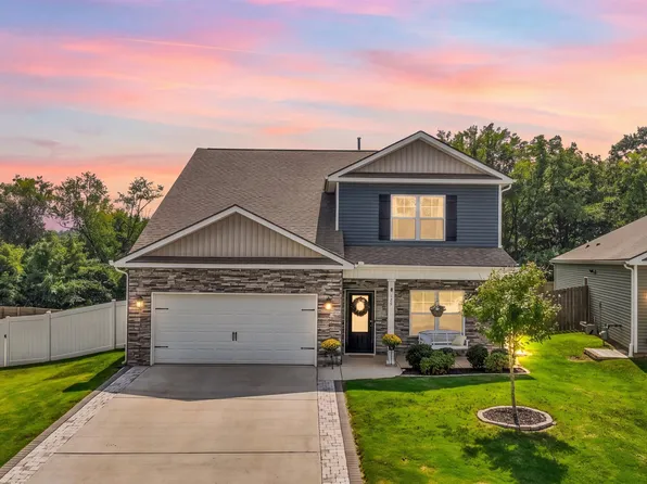 129 Canton Ln, Maryville, TN 37803
