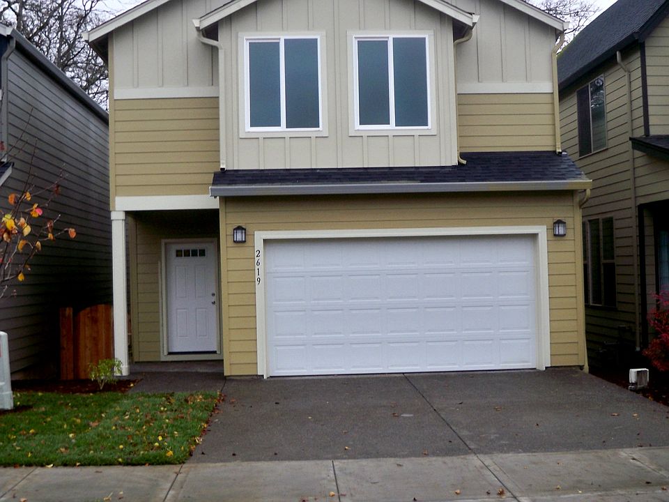 1st image of 2619 NE 88th Pl