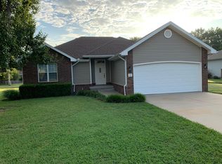 307 W Briarbrook Ln, Carl Junction, MO 64834