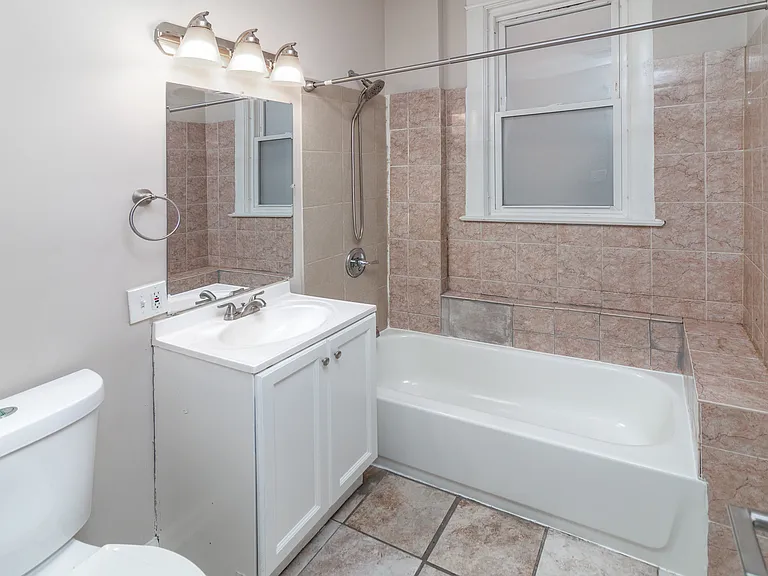 1336 S Washtenaw Ave #2 — Photo 4