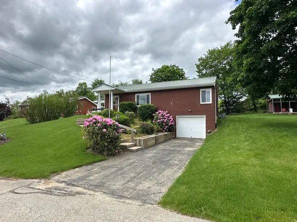 2998 Sunset Cir, Export, PA 15632