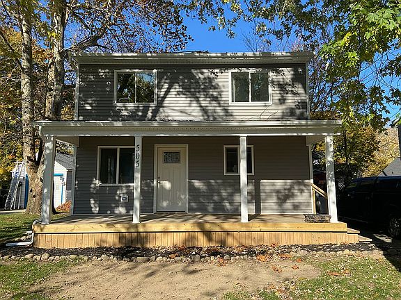2nd image of 505 Center Dr