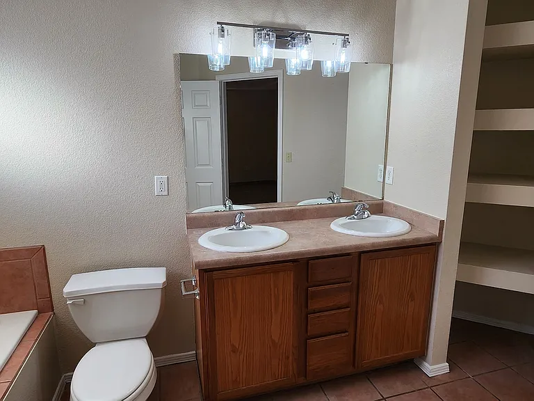 675 Cedardale Loop — Photo 12