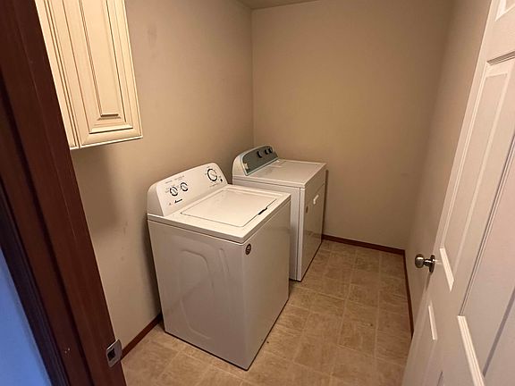 2nd image of 111 60th St SE #2