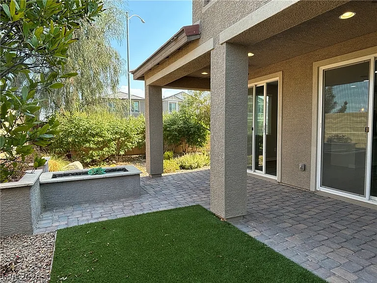 5636 Justin Robert St — Photo 32