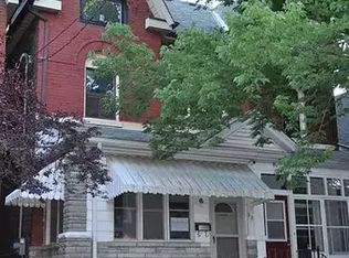 92 Caroline Ave #1, Toronto, ON M4M2X7