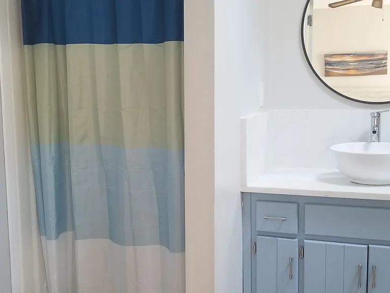 Separate shower in the Main bathroom