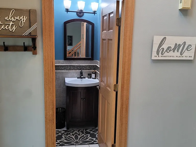3885 Thornberry Way — Photo 3