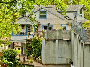 2704 SW 152nd Pl, Seattle, WA 98166