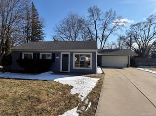 7081 Tappon Dr S, Clarkston, MI 48346