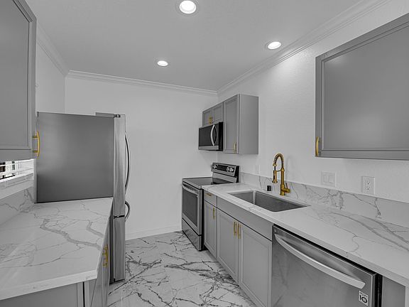 5th image of 245 N 23rd St #2