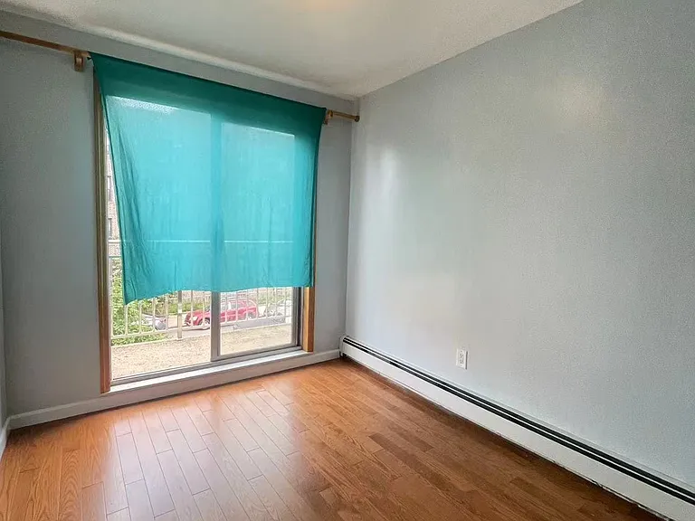 8812 21st Ave #3A — Photo 1