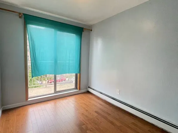8812 21st Ave #3A, Brooklyn, NY 11214