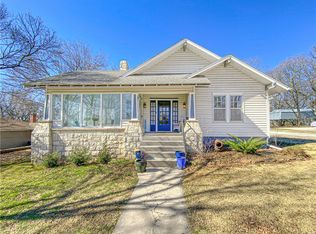 406 N Springfield St, Berryville, AR 72616