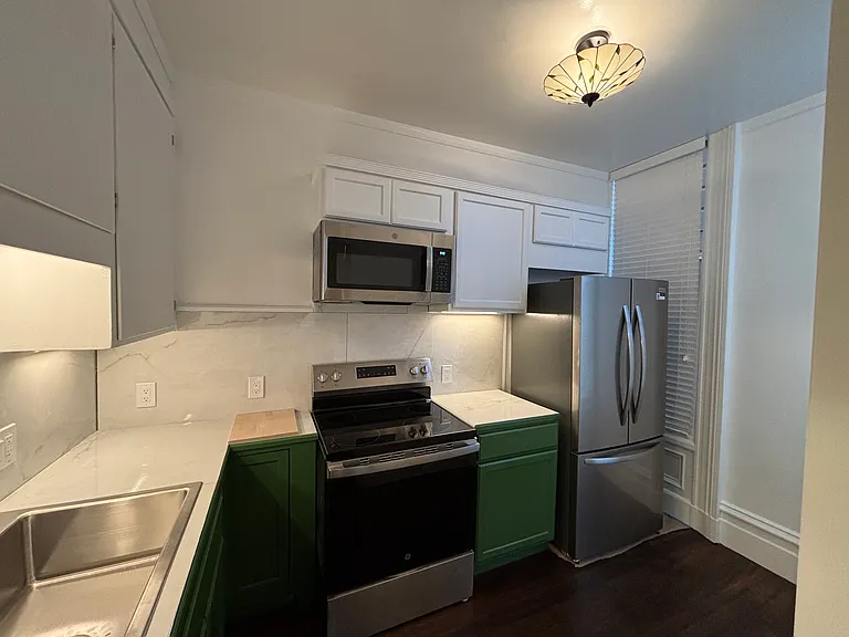 2914 California St #1 — Photo 13