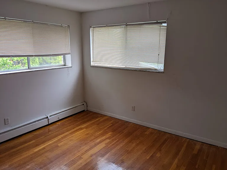 Stein Apartments — Photo 31