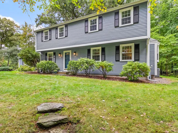 61 Adams Dr, Stow, MA 01775