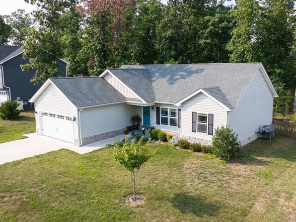 211 Catch Release Ct, Inwood, WV 25428
