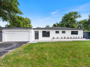 172 SW 35th Ter, Fort Lauderdale, FL 33312