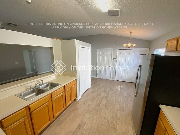 5th image of 3215 Talisman Dr