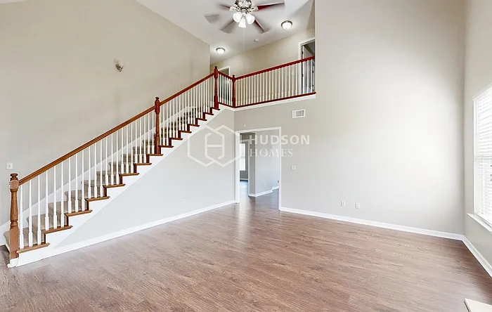 1008 Washington Ct — Photo 7