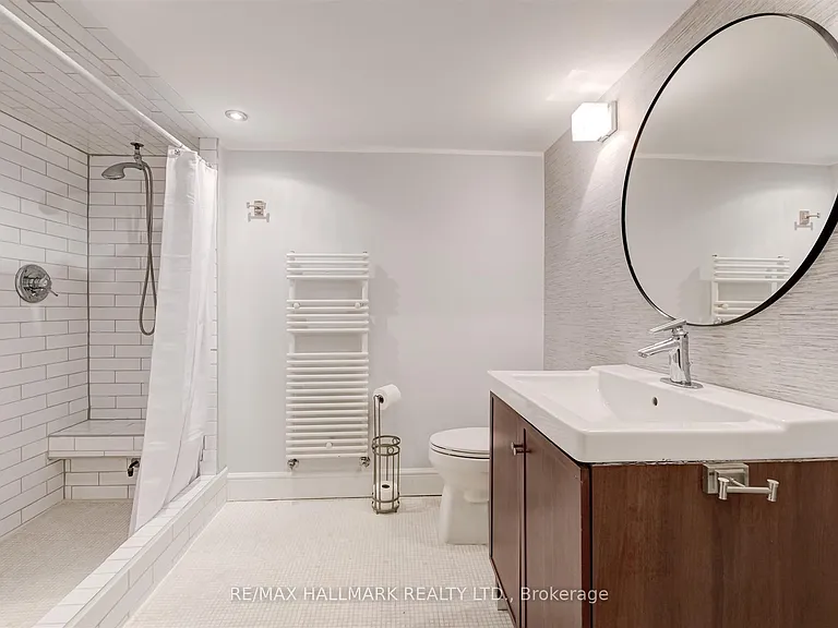 584 Logan Ave — Photo 23