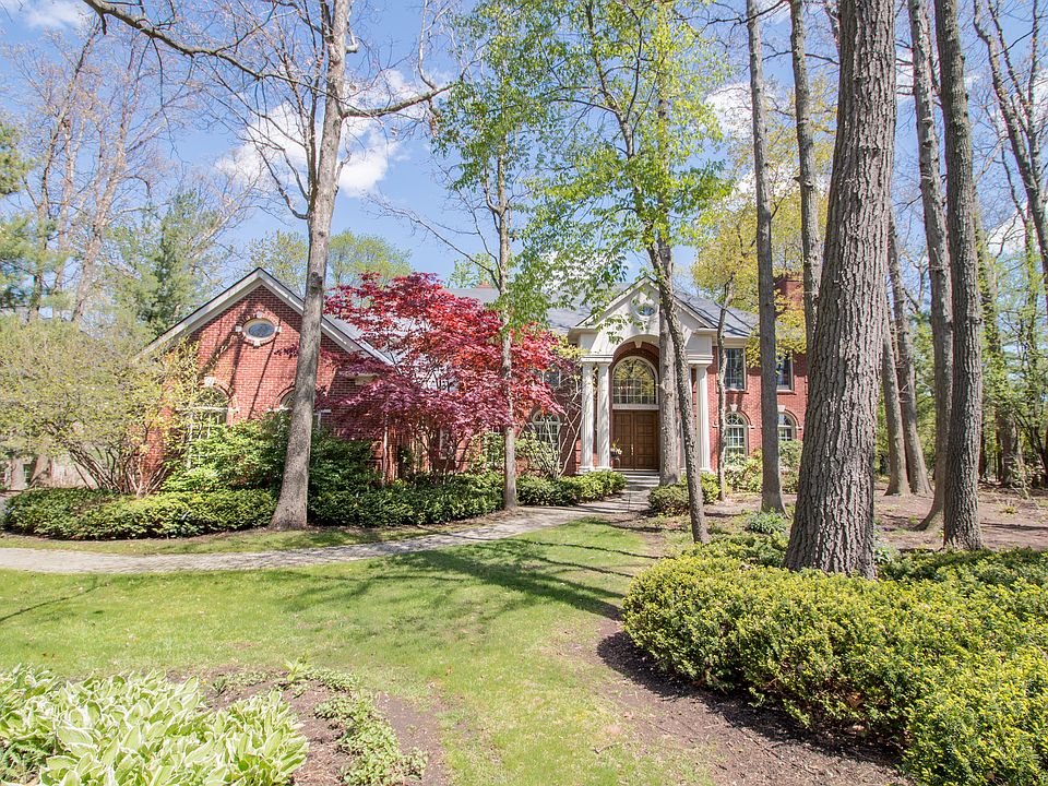 1st image of 2499 Heronwood Dr