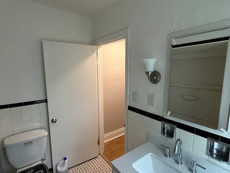 738 Chartiers Ave — Photo 22