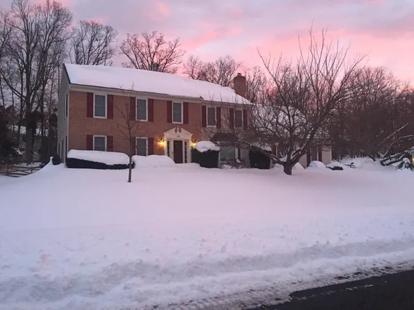 6613 White Post Rd, Centreville, VA 20121