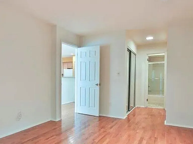 700 Mainsail Ln #700 — Photo 7
