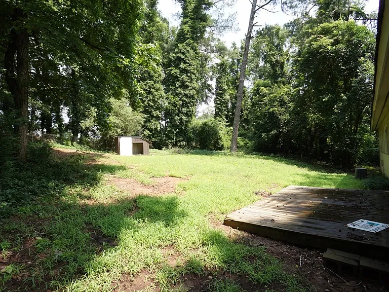 435 Barnett Shoals Rd — Photo 3