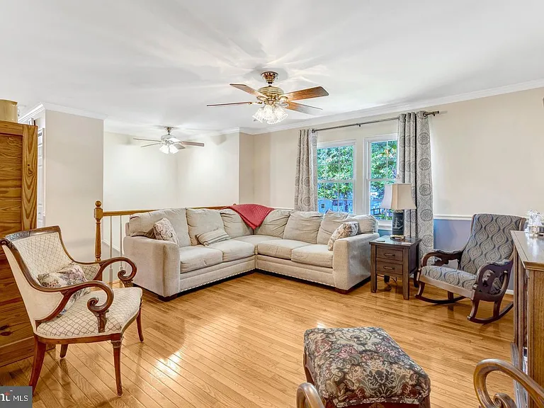 9231 N Landgreen St — Photo 3