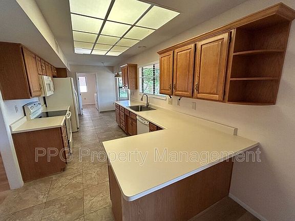 2nd image of 18407 N 137th Dr