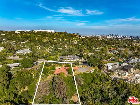 5th image of 747 N Tigertail Rd