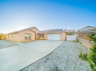 57289 Selecta Ave, Yucca Valley, CA 92284
