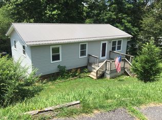 125 Miller St, Canton, NC 28716