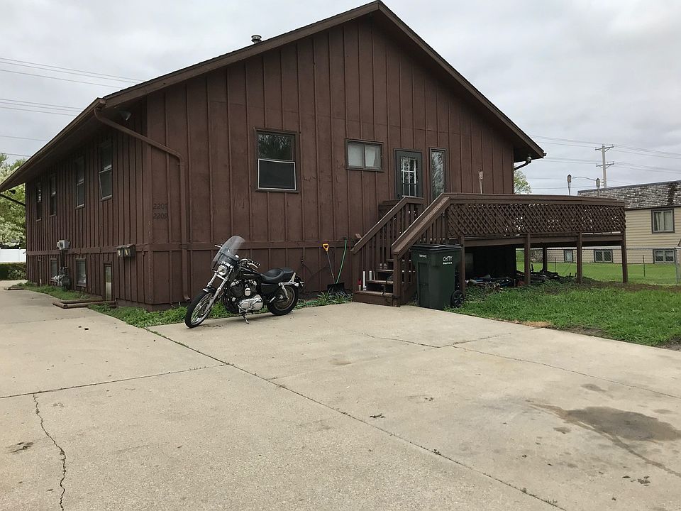 2nd image of 2207 Barr Dr