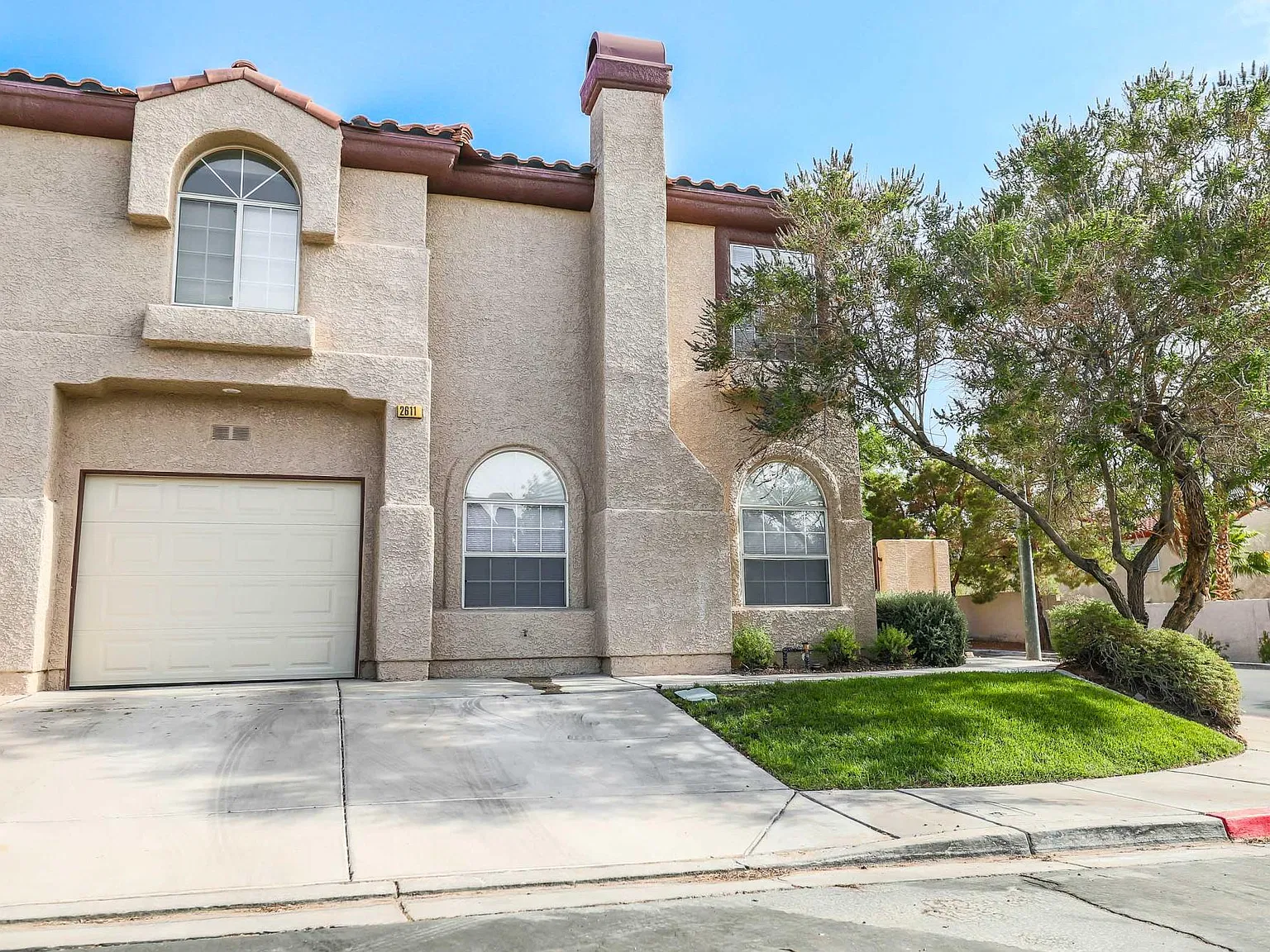 2611 Country Maple Ave — Photo 1