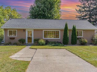 6650 Radewahn Rd, Saginaw, MI 48604