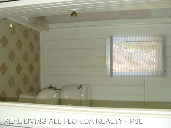 4th image of 3101 NE West End Blvd APT 22