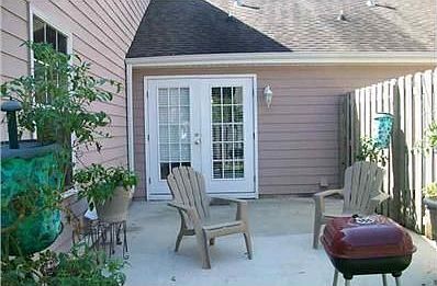 2nd image of 2723 Laurelwood Ln