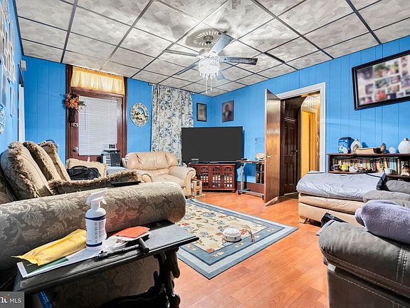 5th image of 6 Walnut St