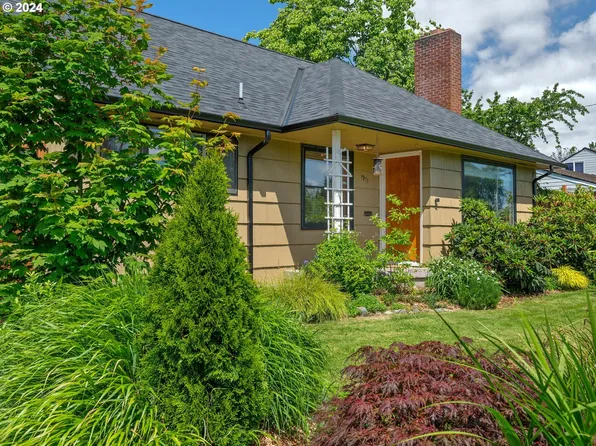 1911 SE 97th Ave, Portland, OR 97216