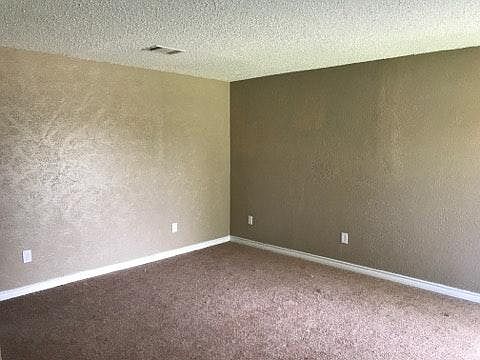 4th image of 734 Sutton Dr