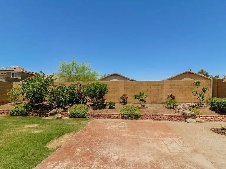 22614 W Papago St — Photo 19